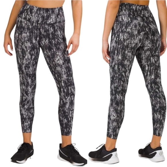 Lululemon Fast and Free High-Rise Tight 25" Lino Slide Alpine White Black Sz 4 - Picture 1 of 9